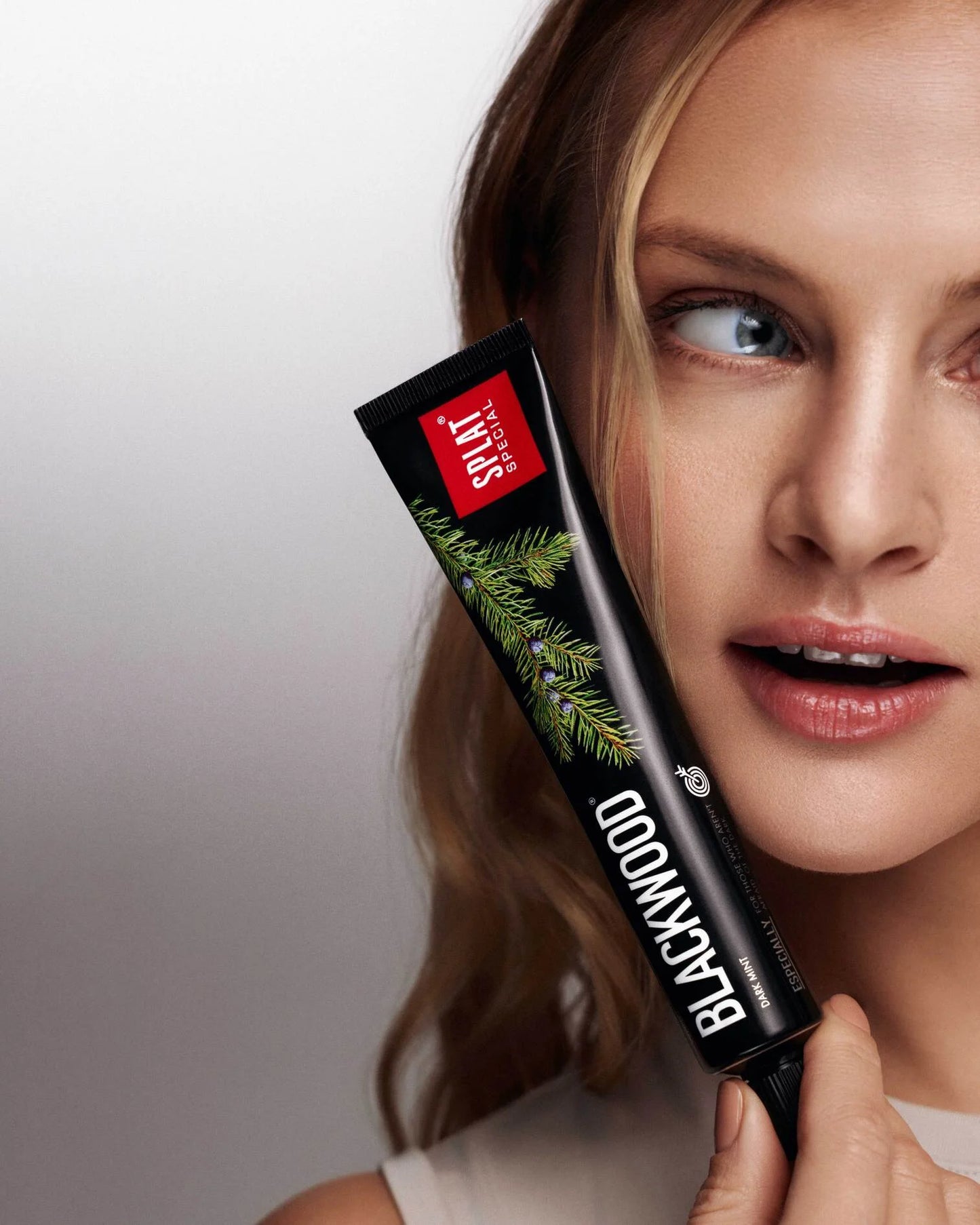 BLACKWOOD TOOTHPASTE 75 ML