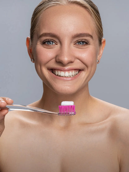 WHITENING TOOTHBRUSH, 2+1